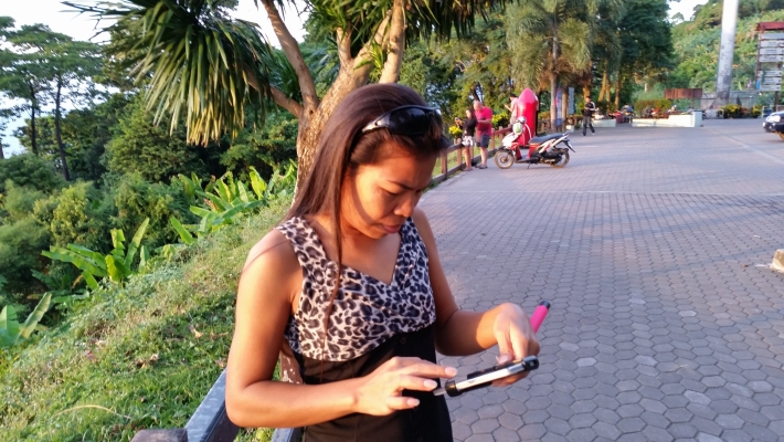 Ladys best friend "Mobilephone"
